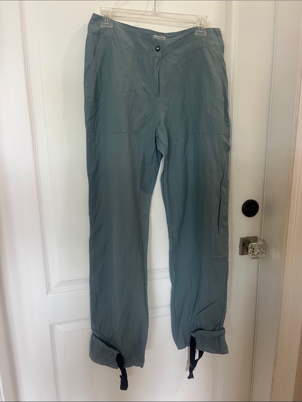 EUC Sarah Pacini slate blue relaxed, fit cargo adjustable tie cuffs Medium